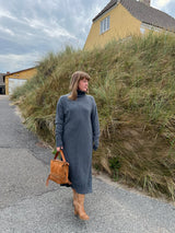 RUE DE TOKYO Katja merinould strikkjole - grå