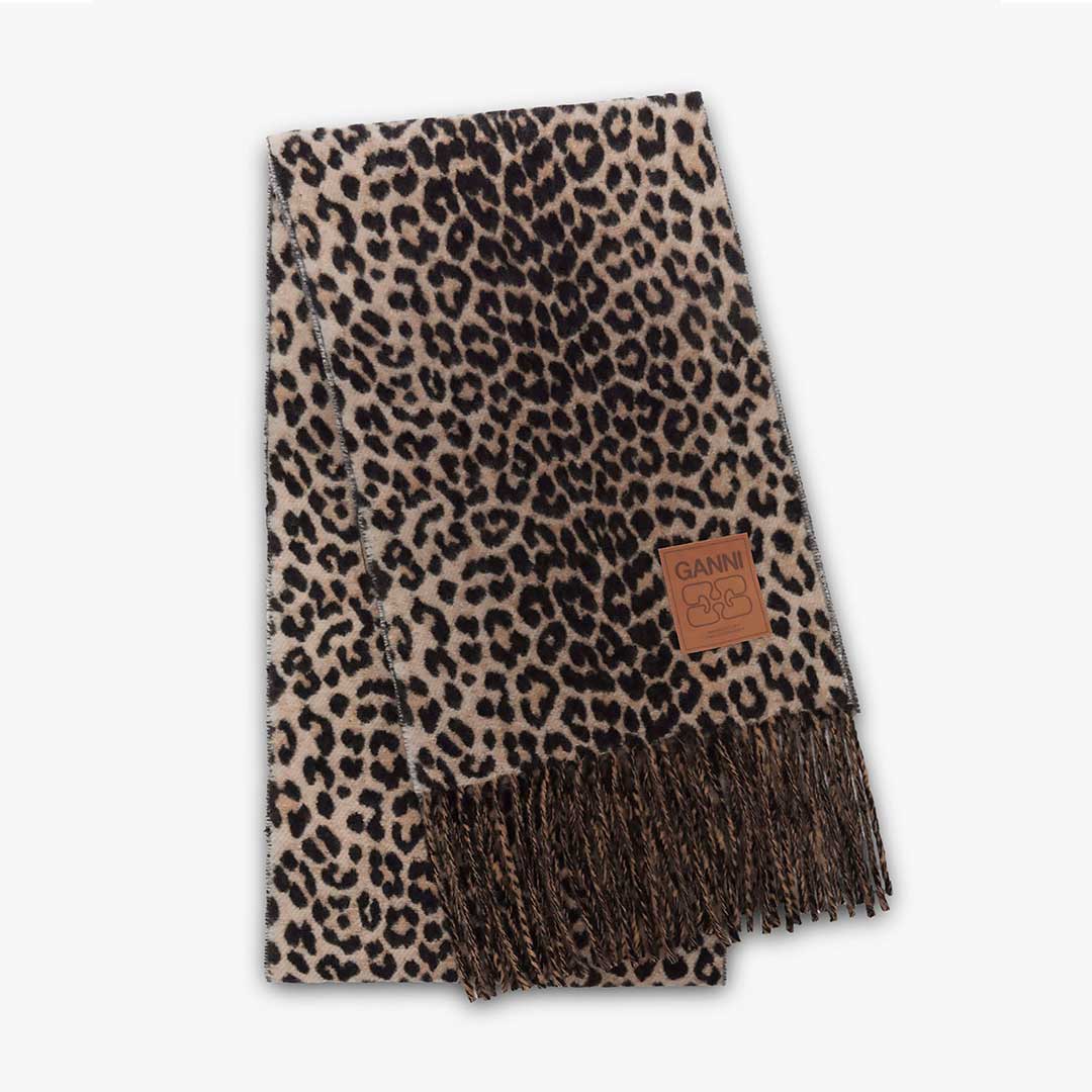 GANNI tørklæde B3020049 Double Face Wool Scarf - Leopard – HAUSFRAU