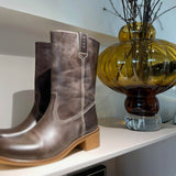 LOUISE ROE Balloon #8 vase - amber