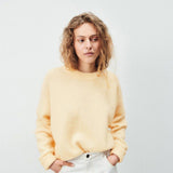 PIGE i lys gul strik