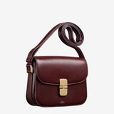 Vin rød skind taske fra APC i Hausfrau