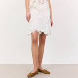 Hvid blonde nederdel fra Levete Room