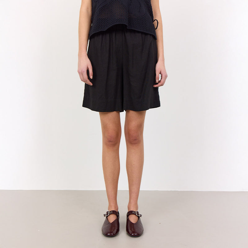 LEVETE ROOM Naja 29 hør shorts - sort
