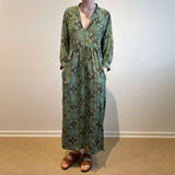 PARIS Coline kaftan kjole - grønt Paisley print