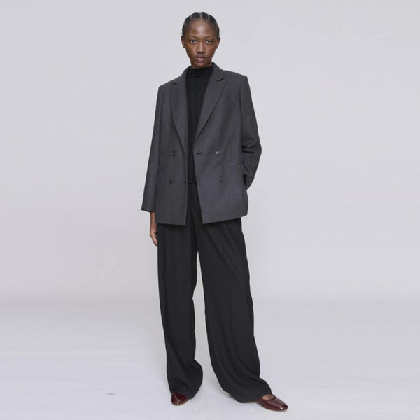 Brun blazer i uld fra APC  i Hausfrau