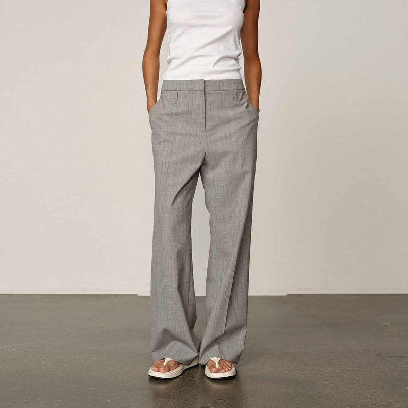 HERSKIND Ivano Midt Waist bukser - Light Grey Pinstripe