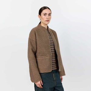 LEVETE ROOM Nissa 2 jakke - walnut