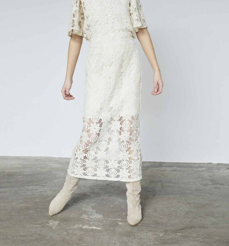 Hvid blonde nederdel fra Love and Divine