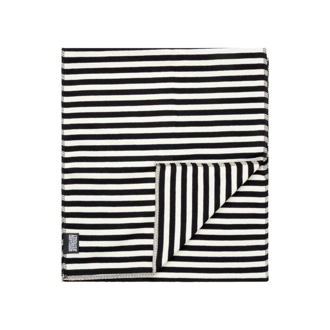 NØRGAARD PAA STRØGET Scarf interlock tørklæde - sort stribe – HAUSFRAU