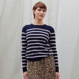 BETA STUDIOS Bibi striped O-neck strik - navy/sand